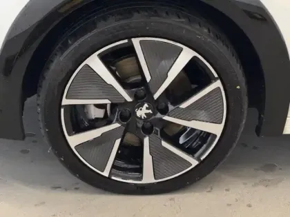 Photo 5 Peugeot 208  e- 136ch GT Pack