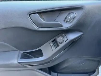 Photo 13 Ford Fiesta  1.1 75ch Cool & Connect 5p