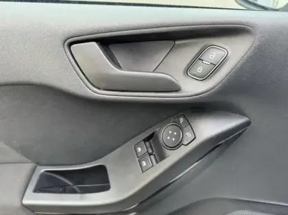 Photo 15 Ford Fiesta  1.1 75ch Cool & Connect 5p