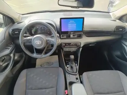 Photo 12 Toyota Yaris  116h Design 5p MY25