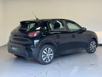 Photo 2 Peugeot 208  e- 136ch Active