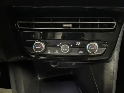 Photo 12 Opel Mokka  1.2 Turbo 100ch Elegance + ATTELAGE