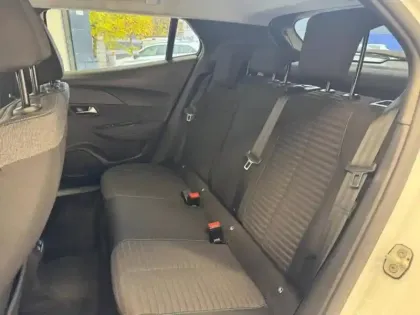 Photo 8 Peugeot 2008  e- 136ch Style