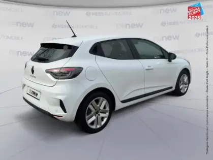 Photo 5 Renault Clio  1.5 Blue dCi 100ch Evolution - 24 Radar Ar GPS