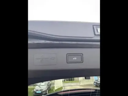 Photo 12 Volkswagen T-roc  1.5 eTSI 150ch R-Line DSG7