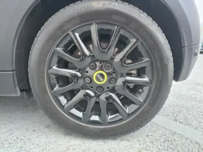 Photo 8 Mini Mini  Cooper SE 184ch Edition Premium Plus BVA 5CV