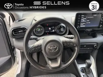 Photo 8 Toyota Yaris  116h Design 5p MY22