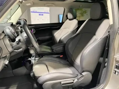 Photo 11 Mini Mini  Cooper 136ch  Edition Greenwich BVA7