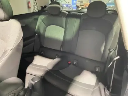 Photo 12 Mini Mini  Cooper 136ch  Edition Greenwich BVA7