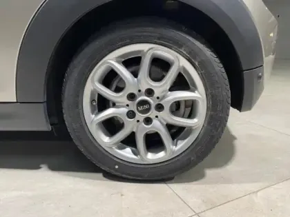 Photo 8 Mini Mini  Cooper 136ch  Edition Greenwich BVA7