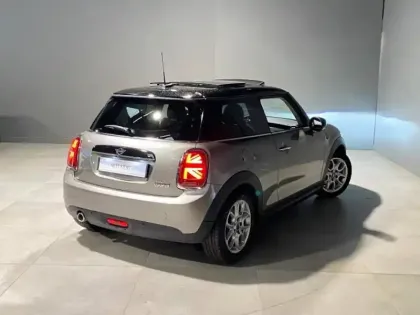 Photo 6 Mini Mini  Cooper 136ch  Edition Greenwich BVA7