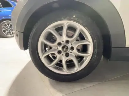 Photo 9 Mini Mini  Cooper 136ch  Edition Greenwich BVA7