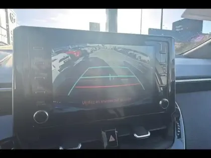 Photo 13 Toyota Corolla  Touring Spt 122h Design