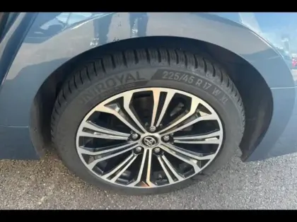 Photo 12 Toyota Corolla  Touring Spt 122h Design