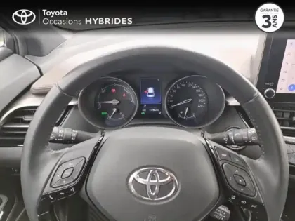 Photo 12 Toyota C-HR  122h Distinctive 2WD E-CVT MY22