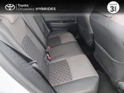 Photo 6 Toyota C-HR  122h Distinctive 2WD E-CVT MY22