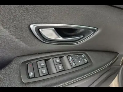 Photo 10 Renault Scenic  1.3 TCe 140ch FAP Intens