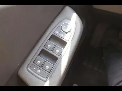 Photo 12 Renault Clio  1.0 TCe 90ch Evolution - 24