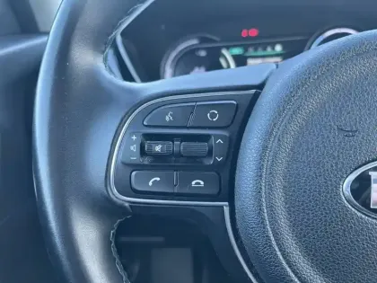 Photo 17 Kia Niro e- Electrique 204 ch