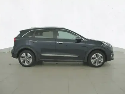 Photo 25 Kia Niro e- Electrique 204 ch