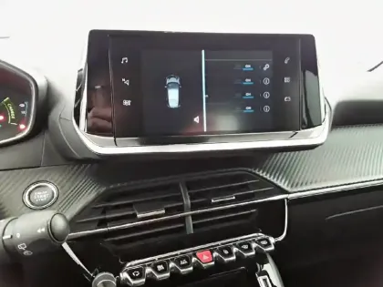 Photo 44 Peugeot 208  Electrique 50 kWh 136ch