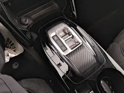 Photo 35 Peugeot 208  Electrique 50 kWh 136ch