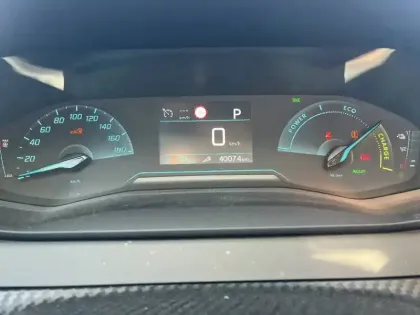 Photo 9 Peugeot 208  Electrique 50 kWh 136ch