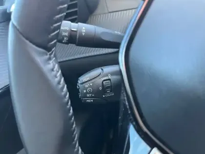 Photo 18 Peugeot 208  Electrique 50 kWh 136ch