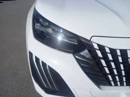 Photo 15 Peugeot 2008  Hybrid 145 e-DCS6