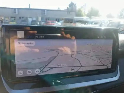 Photo 18 Peugeot 2008  Hybrid 145 e-DCS6