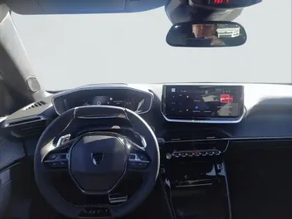 Photo 7 Peugeot 2008  Hybrid 145 e-DCS6