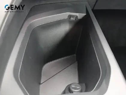 Photo 21 Peugeot 3008  Hybrid 145 e-DCS6