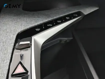 Photo 22 Peugeot 3008  Hybrid 145 e-DCS6