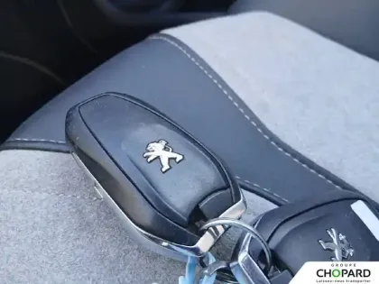 Photo 13 Peugeot 3008  Hybrid 225 e-EAT8