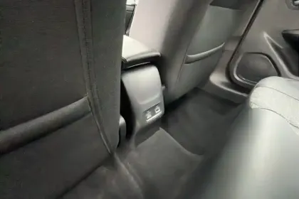 Photo 24 Peugeot 208  Hybrid 110 e-DCS6