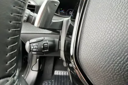 Photo 21 Peugeot 208  Hybrid 110 e-DCS6