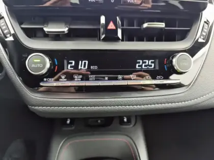 Photo 41 Toyota Corolla  Touring Sports Hybride 196ch