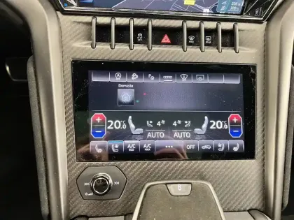 Photo 16 Lamborghini Urus  4.0 V8 666 ch BVA8