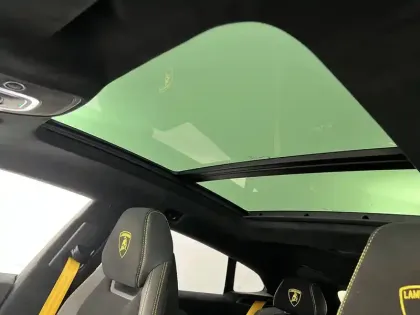 Photo 21 Lamborghini Urus  4.0 V8 666 ch BVA8