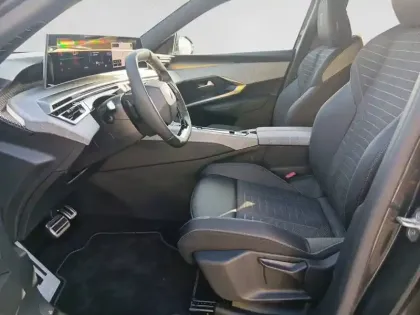 Photo 31 Peugeot 3008  Hybrid 145 e-DCS6