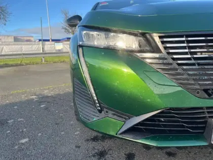 Photo 15 Peugeot 308  PHEV 180 e-EAT8