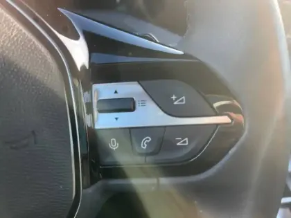 Photo 17 Peugeot 308  PHEV 180 e-EAT8