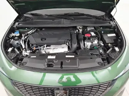 Photo 48 Peugeot 308  PHEV 180 e-EAT8