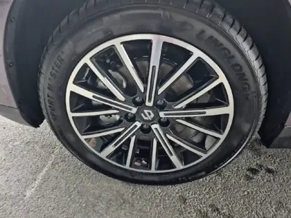 Photo 12 Leapmotor B10  BEV 67.1 kWh - 160 kW