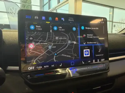 Photo 18 Volkswagen T-roc  1.5 eTSI EVO2 Hybrid 150 ch DSG7