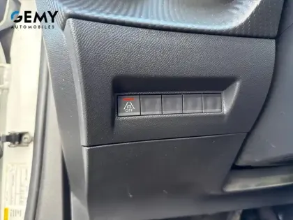 Photo 16 Peugeot 2008  Electrique 136 ch