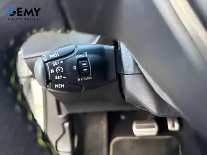 Photo 17 Peugeot 2008  Electrique 136 ch