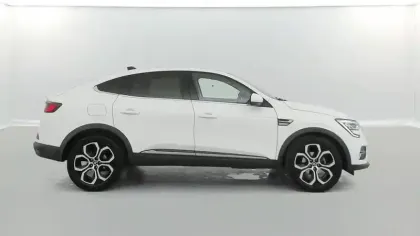 Photo 14 Renault Arkana  TCe 140 EDC FAP - 21B