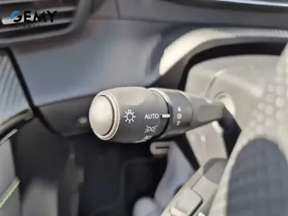 Photo 61 Peugeot 208  Electrique 54 kWh 156ch