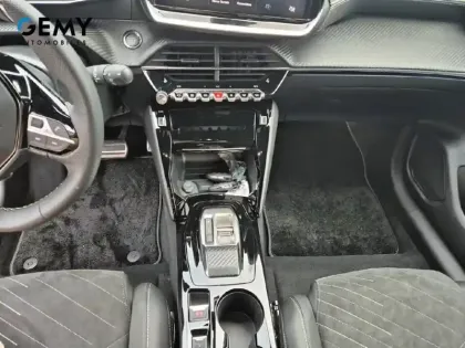 Photo 13 Peugeot 208  Electrique 54 kWh 156ch